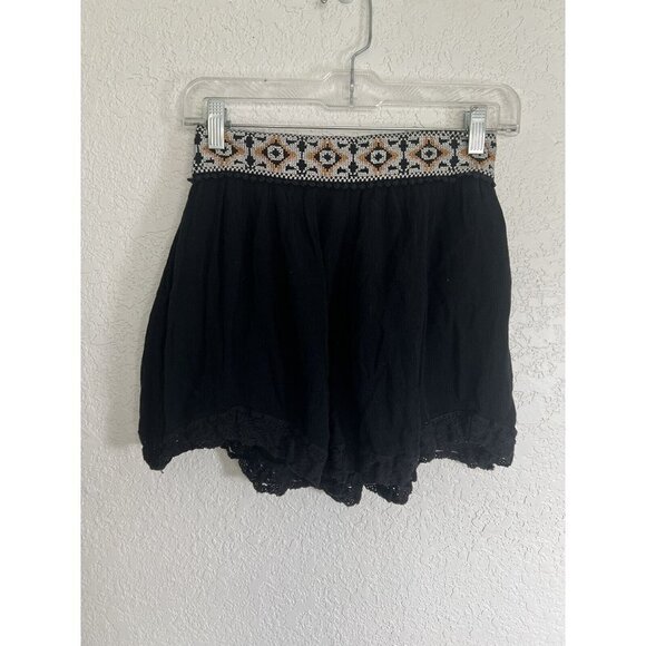 Free People Shorts Embroidered Waist Boho Crochet Accent XS Flowy Comfortable 1B - Picture 4 of 8
